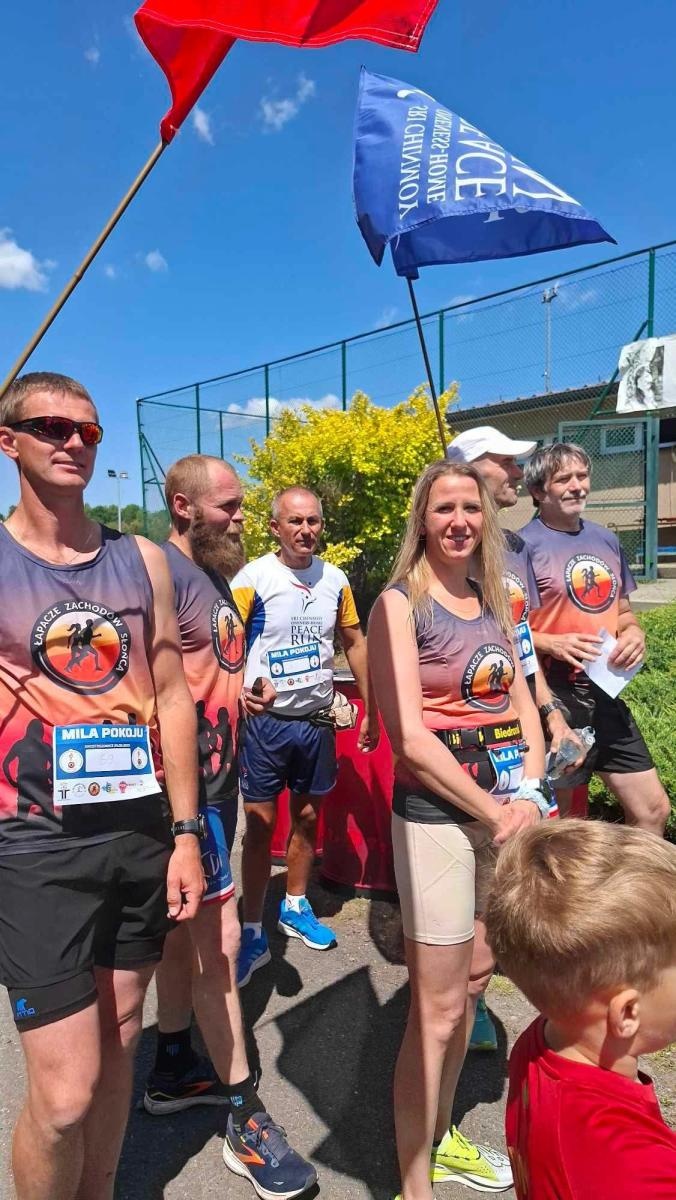 Zdjęcie w galerii na portalu naszwodzislaw.com: Bieg Pokoju zawitał do Gminy Godów [FOTO] wiadomości z regionu