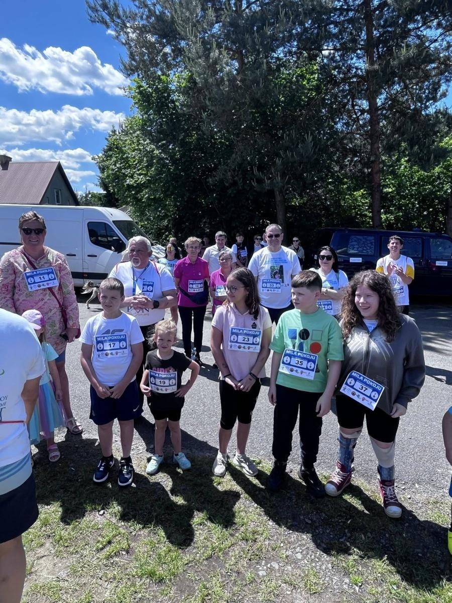 Zdjęcie w galerii na portalu naszwodzislaw.com: Bieg Pokoju zawitał do Gminy Godów [FOTO] wiadomości z regionu