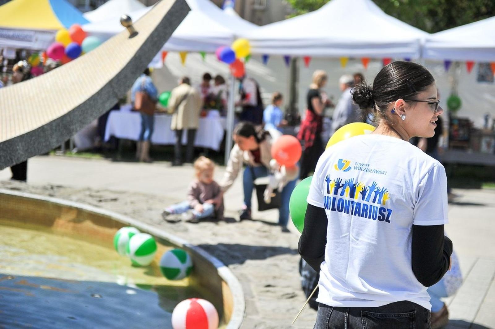 Zdjęcie w galerii na portalu naszwodzislaw.com: Powiatowy Festiwal Kultury 2025. Święto tradycji, talentów i zabawy za nami wiadomości z regionu