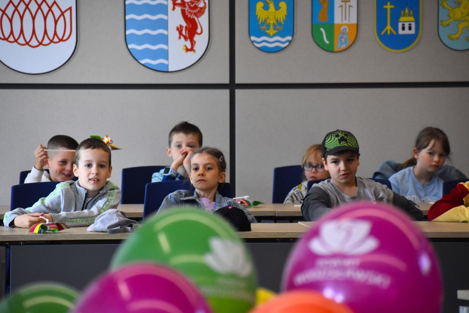 Zdjęcie w galerii na portalu naszwodzislaw.com: Dzień Samorządu Terytorialnego. Niecodzienni goście w wodzisławskim starostwie wiadomości z regionu