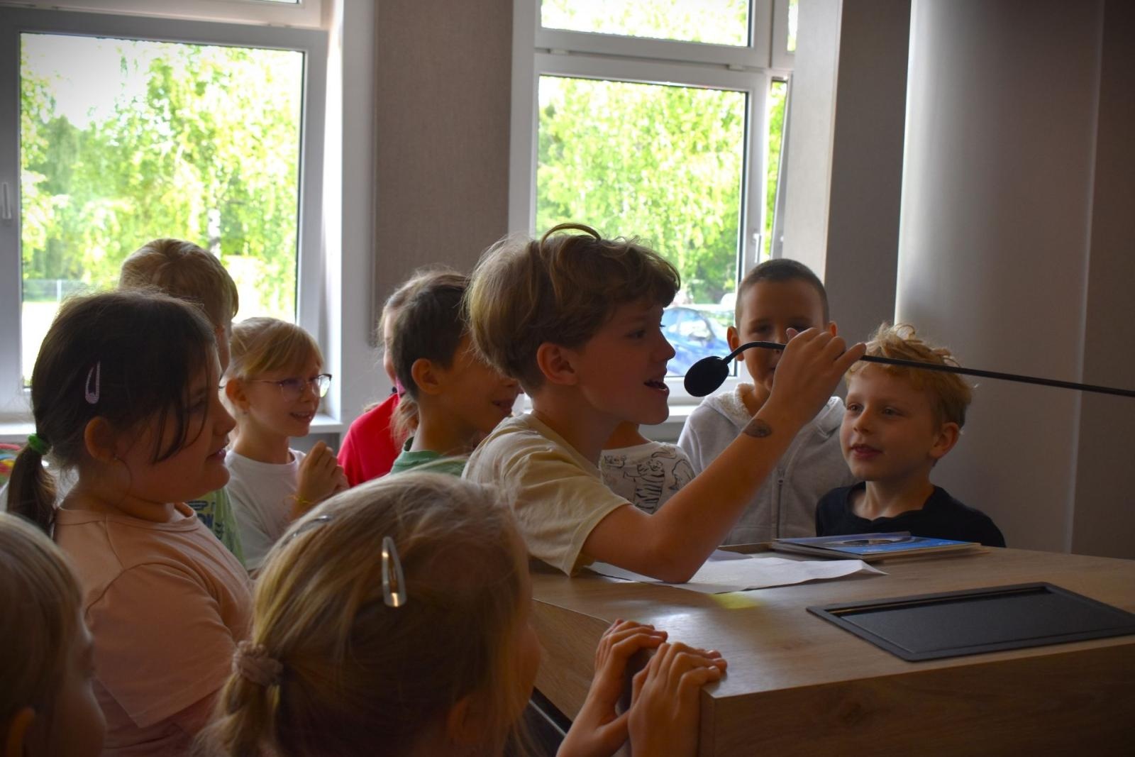 Zdjęcie w galerii na portalu naszwodzislaw.com: Dzień Samorządu Terytorialnego. Niecodzienni goście w wodzisławskim starostwie wiadomości z regionu