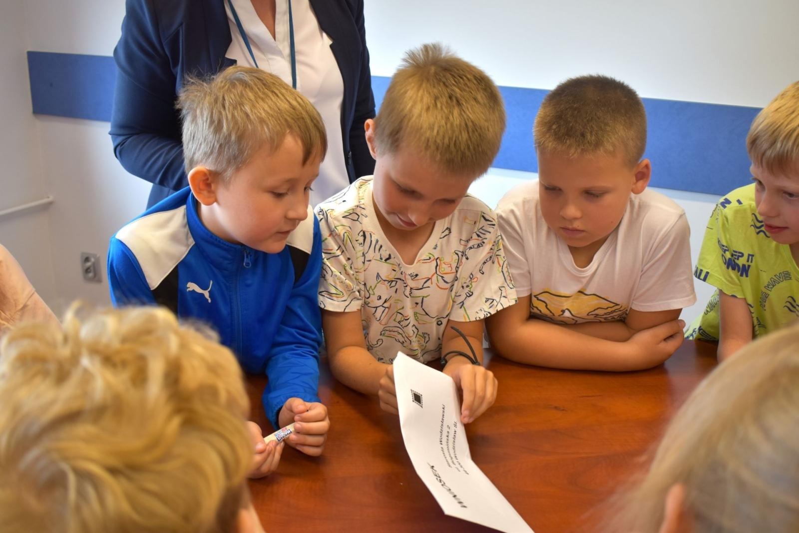 Zdjęcie w galerii na portalu naszwodzislaw.com: Dzień Samorządu Terytorialnego. Niecodzienni goście w wodzisławskim starostwie wiadomości z regionu