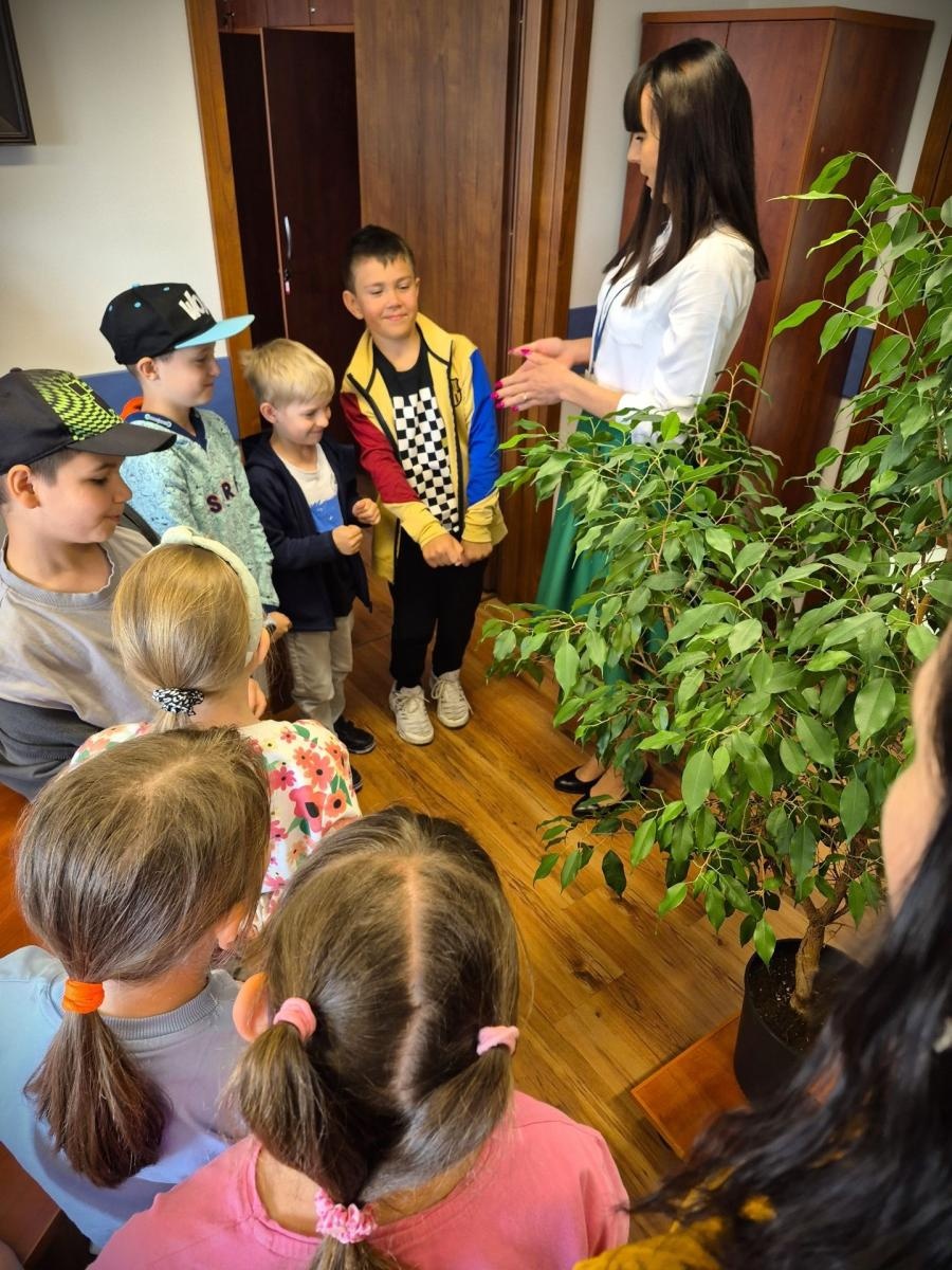 Zdjęcie w galerii na portalu naszwodzislaw.com: Dzień Samorządu Terytorialnego. Niecodzienni goście w wodzisławskim starostwie wiadomości z regionu