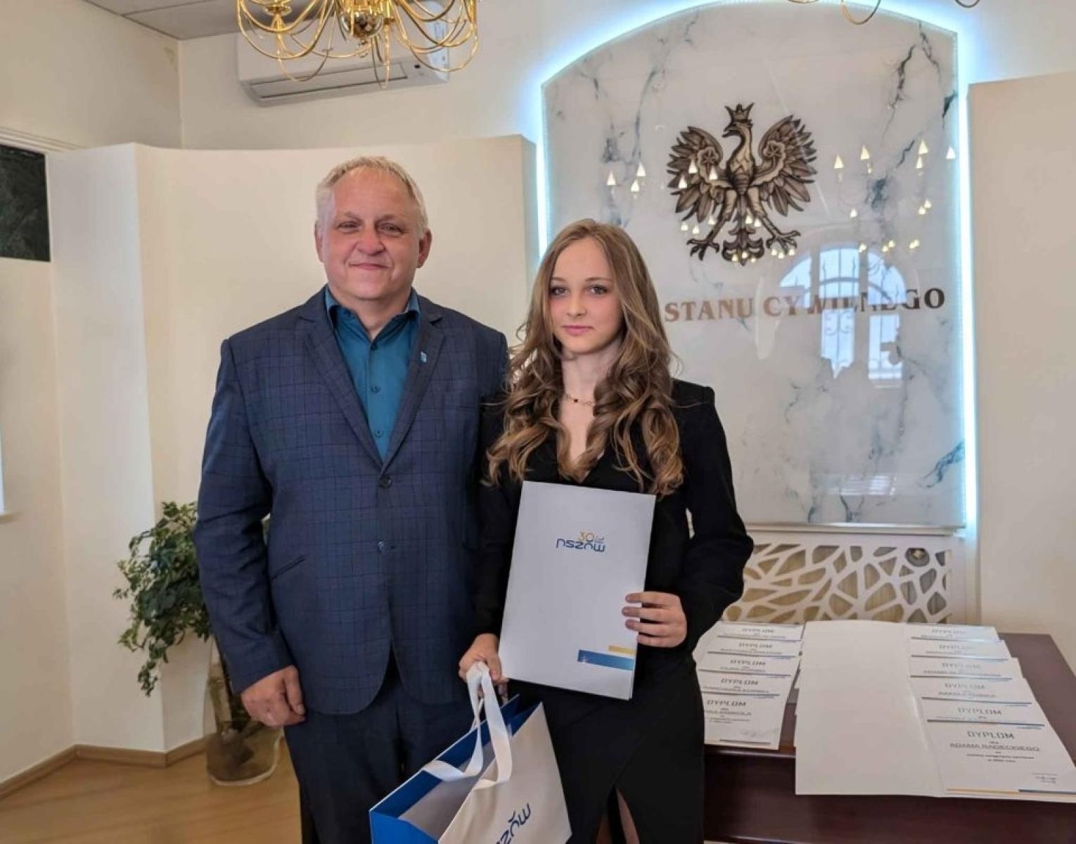 Zdjęcie w galerii na portalu naszwodzislaw.com: Pszów. Wręczono nagrody za osiągnięcia sportowe 2024 wiadomości z regionu