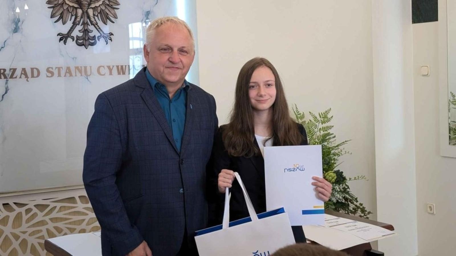 Zdjęcie w galerii na portalu naszwodzislaw.com: Pszów. Wręczono nagrody za osiągnięcia sportowe 2024 wiadomości z regionu