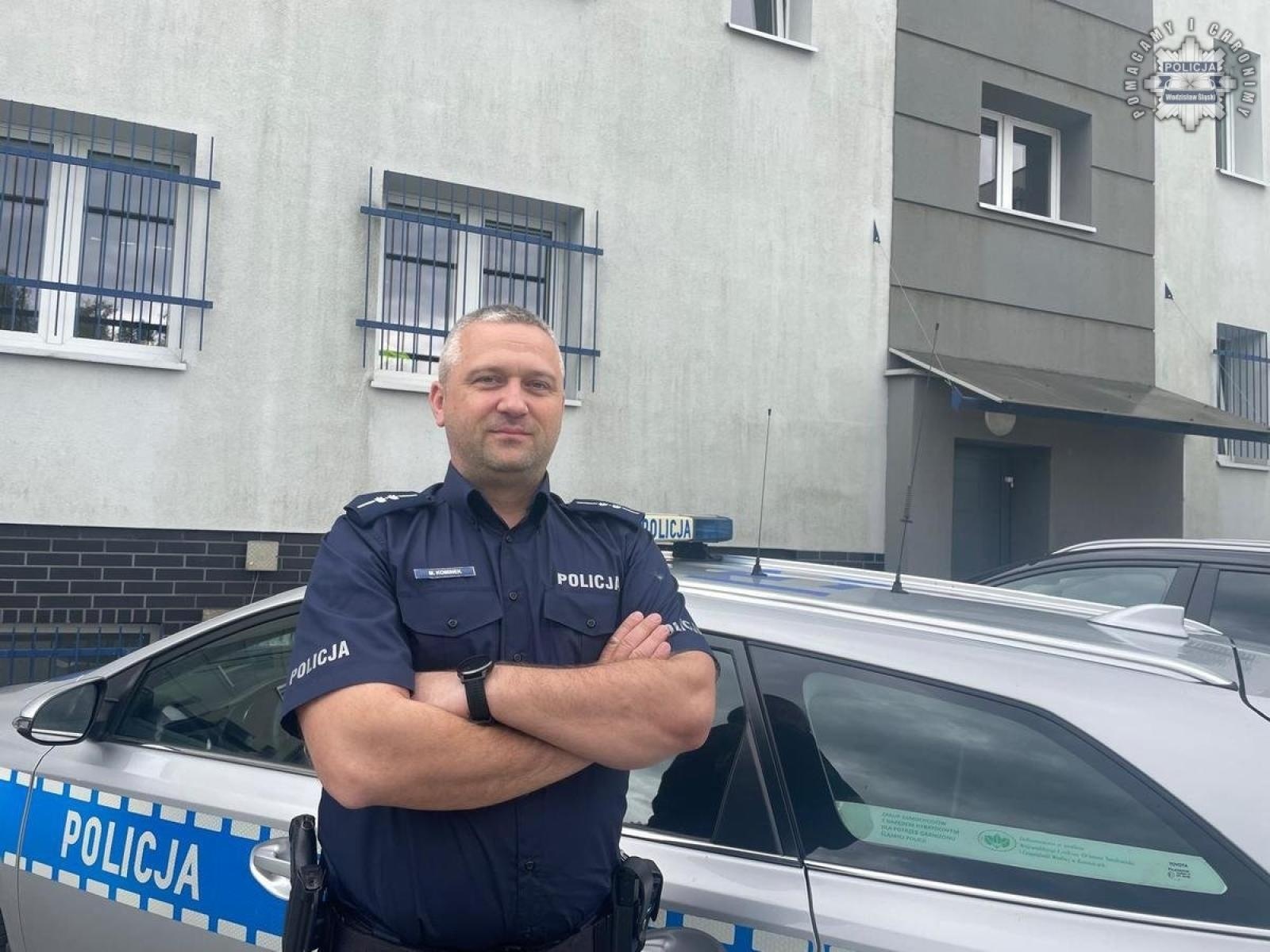 Zdjęcie w galerii na portalu naszwodzislaw.com: Kierownik gołkowickiego posterunku policji czujny także w drodze na służbę wiadomości z regionu