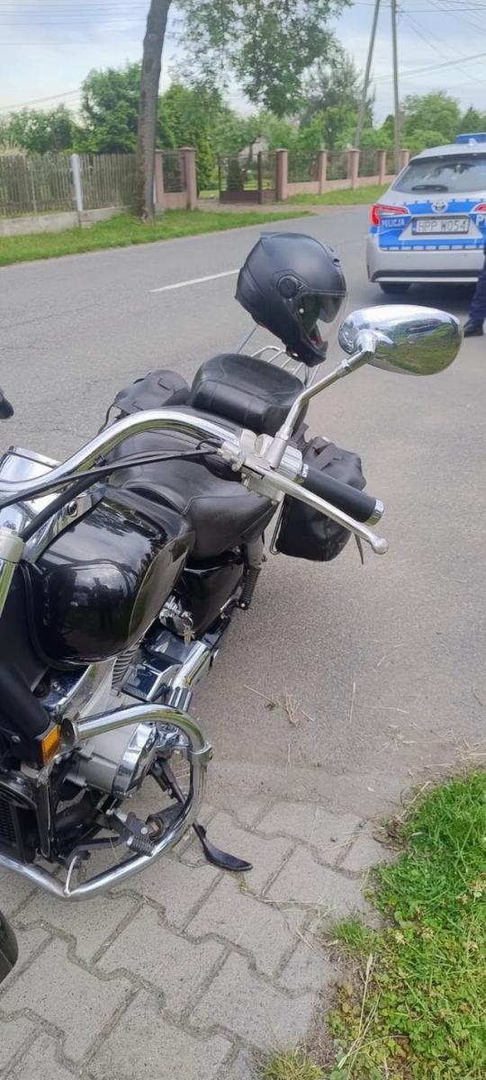 Zdjęcie w galerii na portalu naszwodzislaw.com: Poważny wypadek z udziałem motocyklisty w Gołkowicach wiadomości z regionu