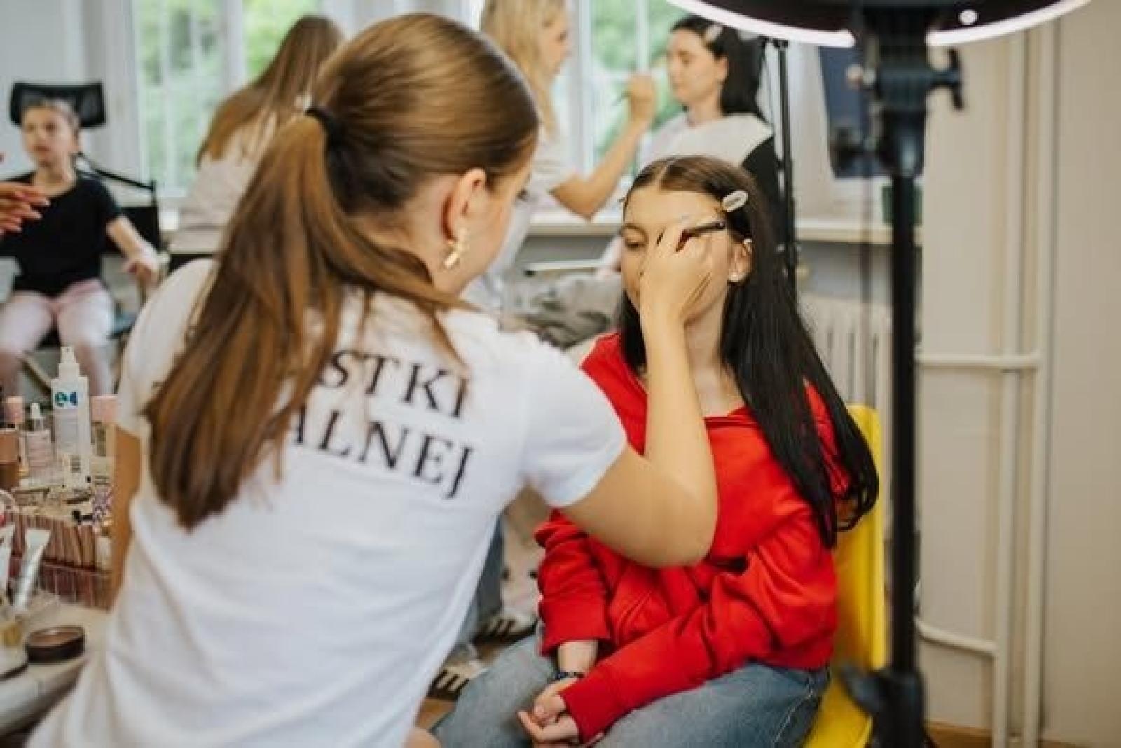 Zdjęcie w galerii na portalu naszwodzislaw.com: Metamorfozy z Sercem. Piękna inicjatywa z okazji Dnia Dziecka [FOTO] wiadomości z regionu