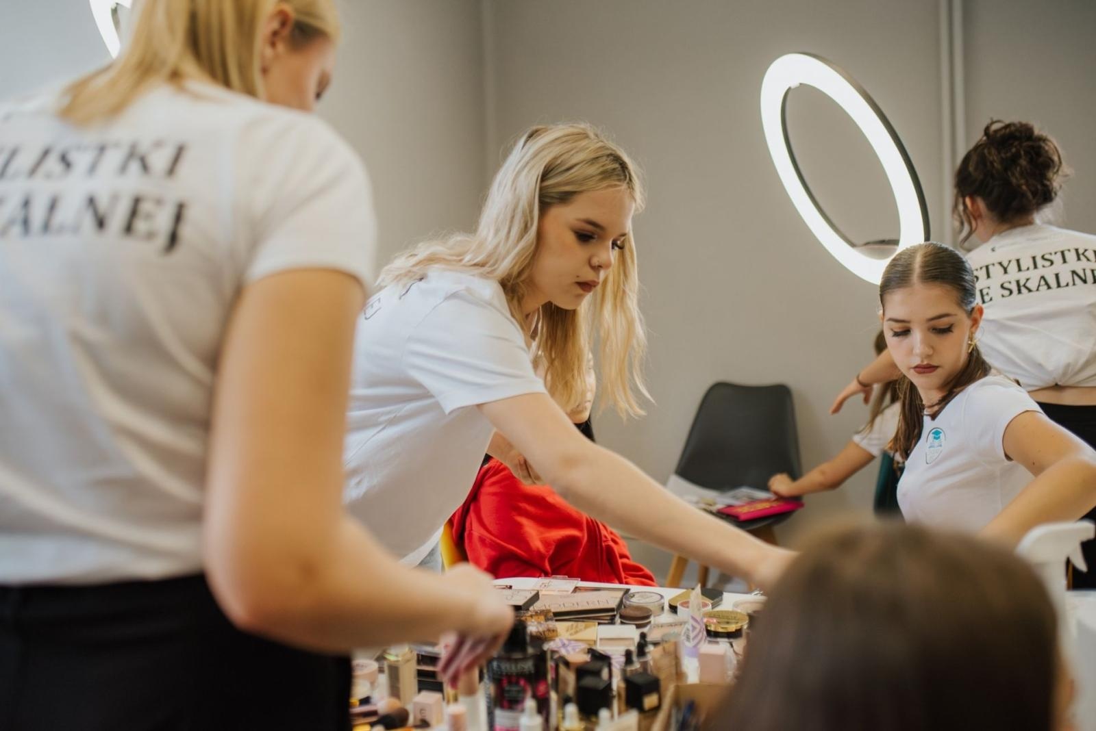 Zdjęcie w galerii na portalu naszwodzislaw.com: Metamorfozy z Sercem. Piękna inicjatywa z okazji Dnia Dziecka [FOTO] wiadomości z regionu