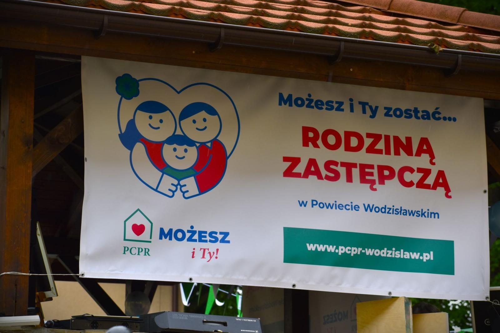 Zdjęcie w galerii na portalu naszwodzislaw.com: Festyn z Rodziną Zastępczą – dzień pełen radości i zabawy wiadomości z regionu