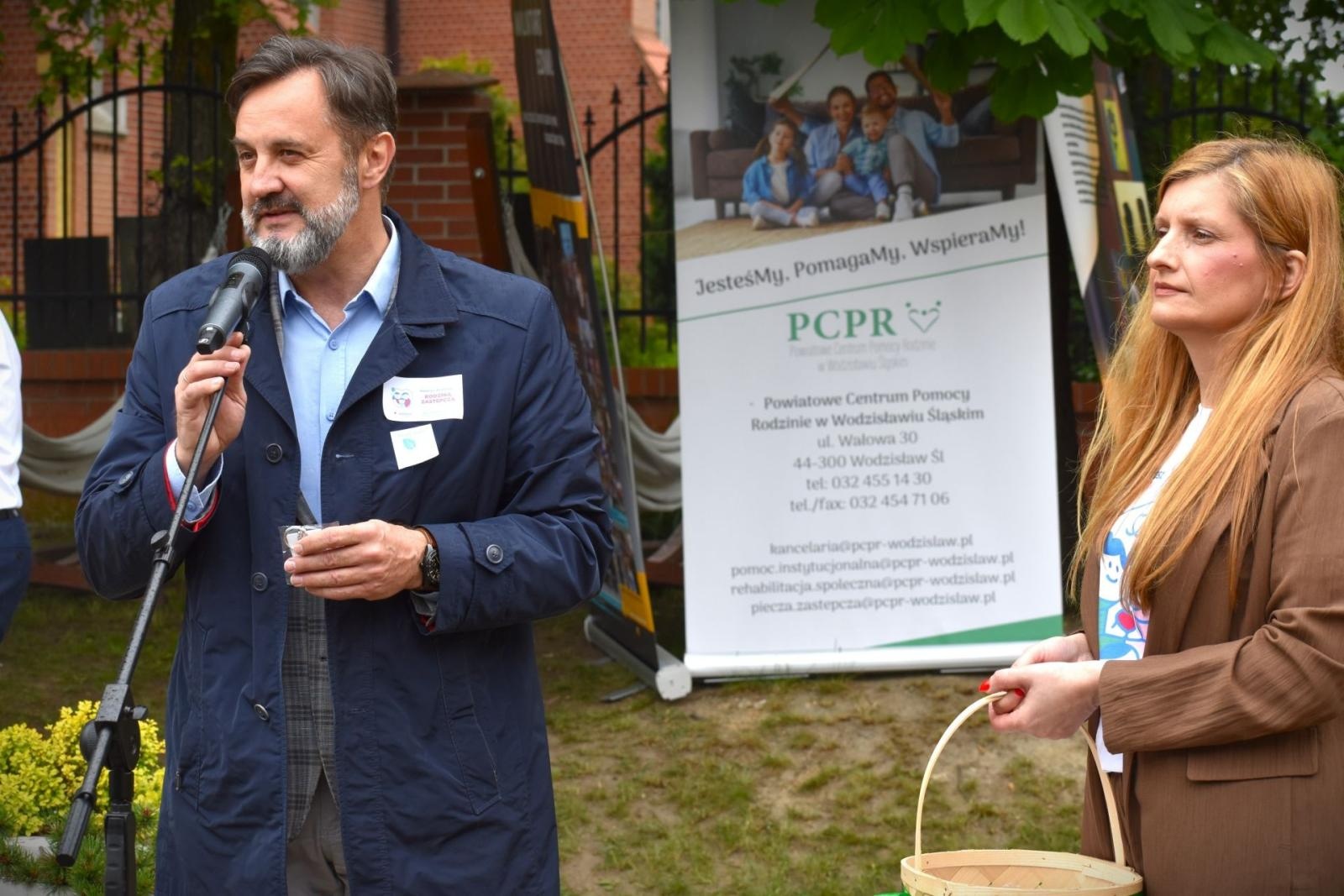 Zdjęcie w galerii na portalu naszwodzislaw.com: Festyn z Rodziną Zastępczą – dzień pełen radości i zabawy wiadomości z regionu