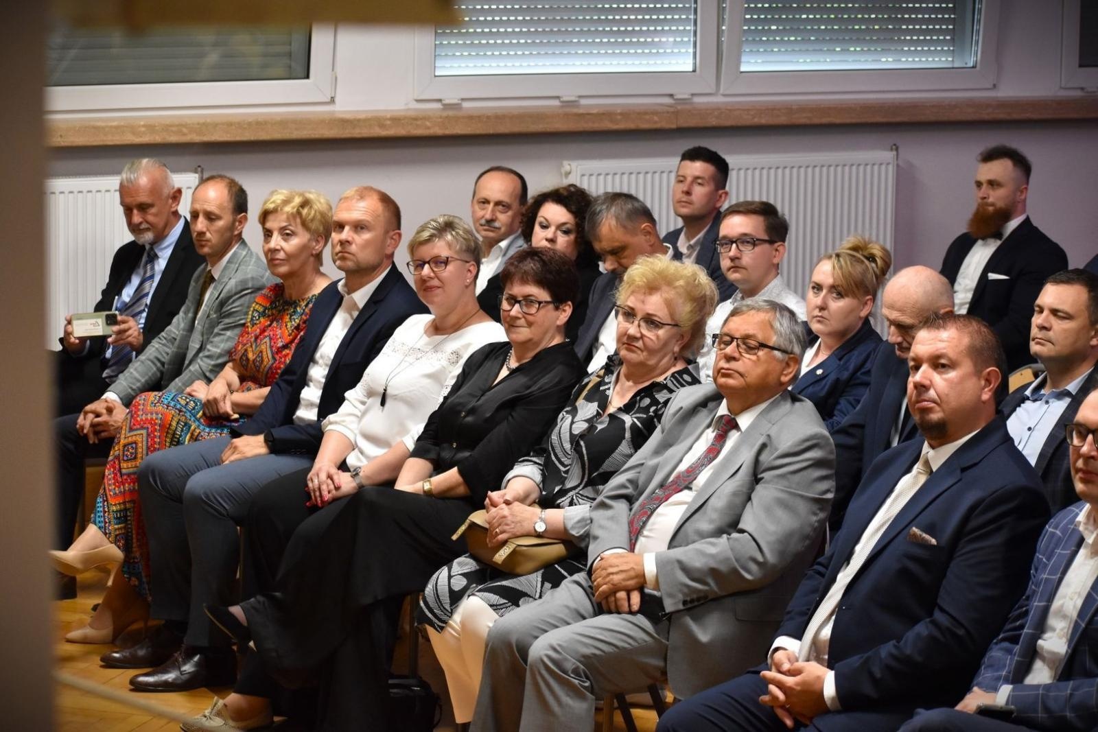 Zdjęcie w galerii na portalu naszwodzislaw.com: Nowa era edukacji zawodowej w Powiecie Wodzisławskim. Otwarto Branżowe Centrum Umiejętności w dziedzinie robotyki [FOTO i WIDEO] wiadomości z regionu