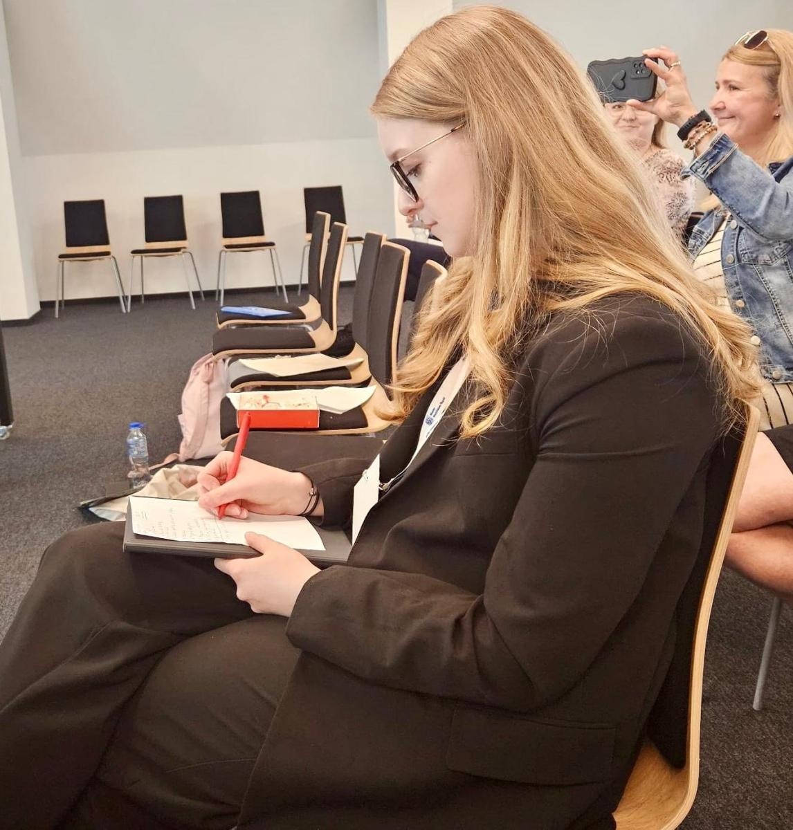 Zdjęcie w galerii na portalu naszwodzislaw.com: Finał Wodzisławskiego Turnieju Debat Oksfordzkich dla szkół podstawowych za nami wiadomości z regionu