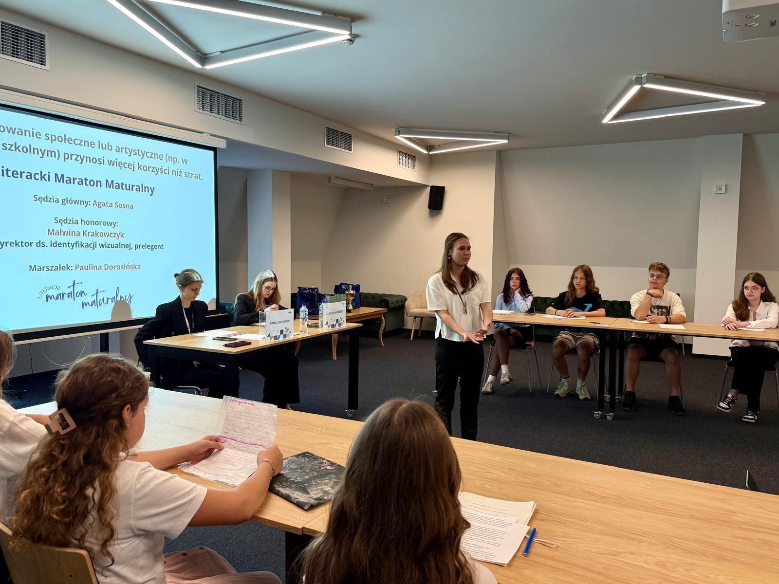 Zdjęcie w galerii na portalu naszwodzislaw.com: Finał Wodzisławskiego Turnieju Debat Oksfordzkich dla szkół podstawowych za nami wiadomości z regionu