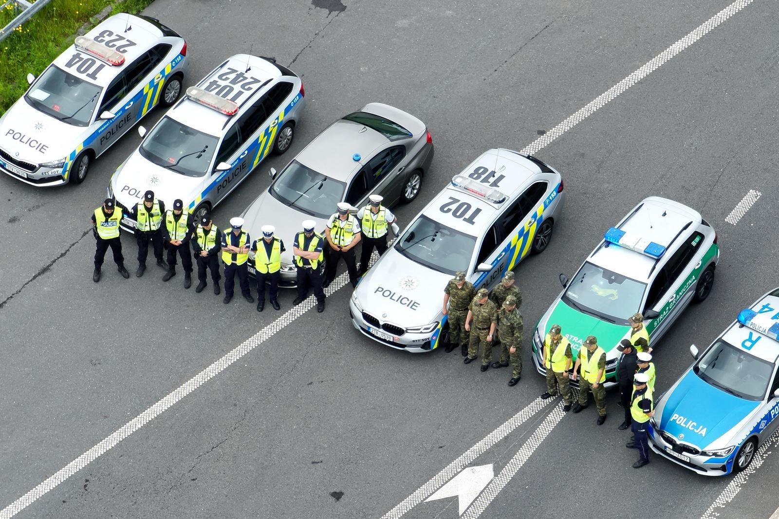 Zdjęcie w galerii na portalu naszwodzislaw.com: Autostrada A1 – spektakularny pościg i dynamiczne zatrzymanie! wiadomości z regionu