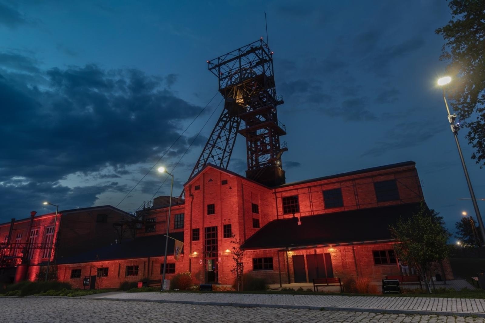 Zdjęcie w galerii na portalu naszwodzislaw.com: INDUSTRIADA 2025 - Aż 3500 osób świętowało w Rybniku wiadomości z regionu