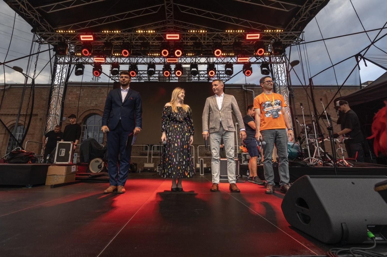 Zdjęcie w galerii na portalu naszwodzislaw.com: INDUSTRIADA 2025 - Aż 3500 osób świętowało w Rybniku wiadomości z regionu