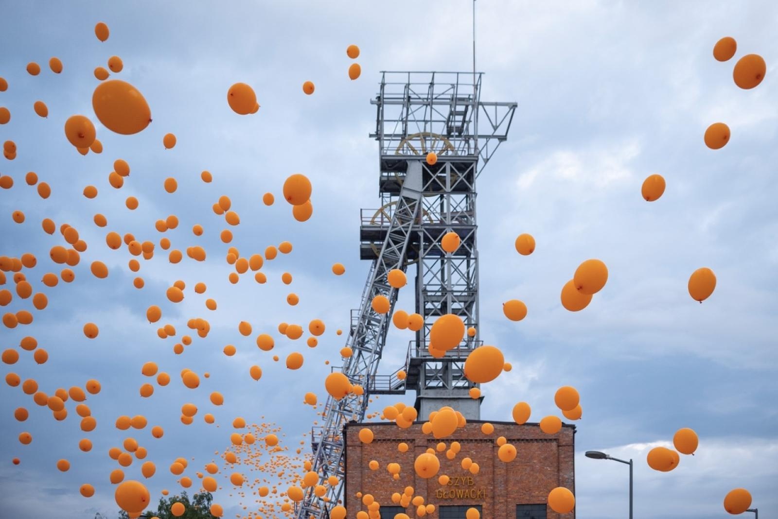 Zdjęcie w galerii na portalu naszwodzislaw.com: INDUSTRIADA 2025 - Aż 3500 osób świętowało w Rybniku wiadomości z regionu