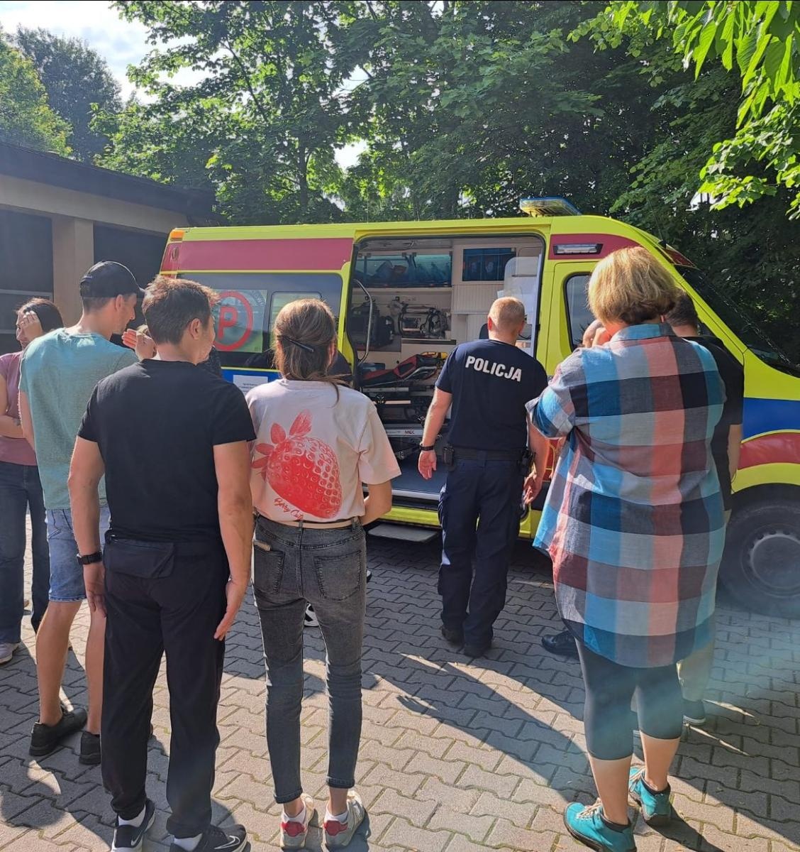 Zdjęcie w galerii na portalu naszwodzislaw.com: Wodzisławscy policjanci szkolą medyków z samoobrony wiadomości z regionu