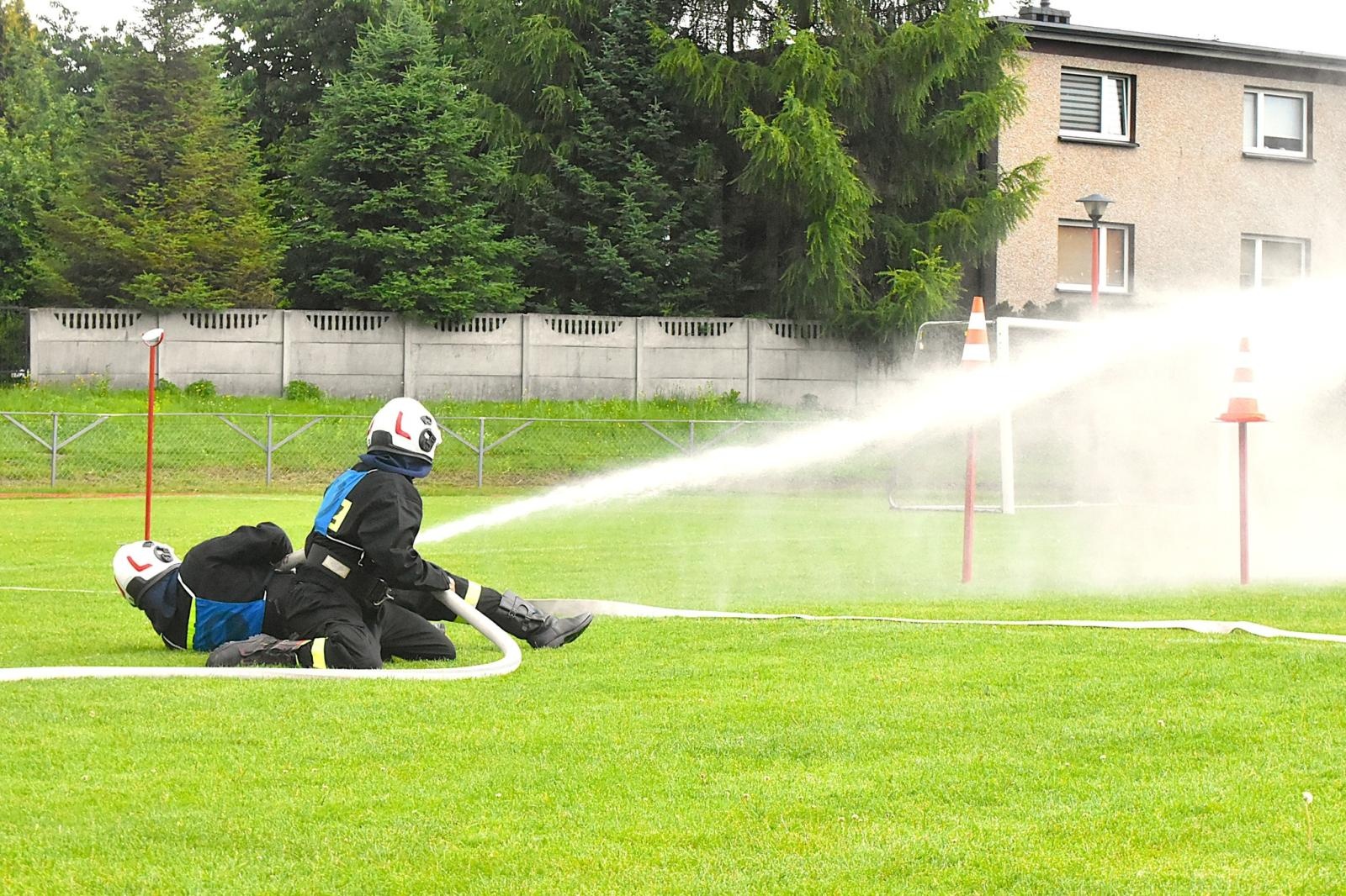 Zdjęcie w galerii na portalu naszwodzislaw.com: Strażacy z Gołkowic najlepsi podczas gminnych zawodów. OSP Łaziska z najlepszymi młodzikami [FOTO] wiadomości z regionu