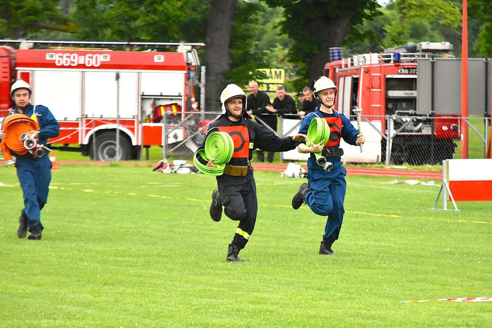 Zdjęcie w galerii na portalu naszwodzislaw.com: Strażacy z Gołkowic najlepsi podczas gminnych zawodów. OSP Łaziska z najlepszymi młodzikami [FOTO] wiadomości z regionu