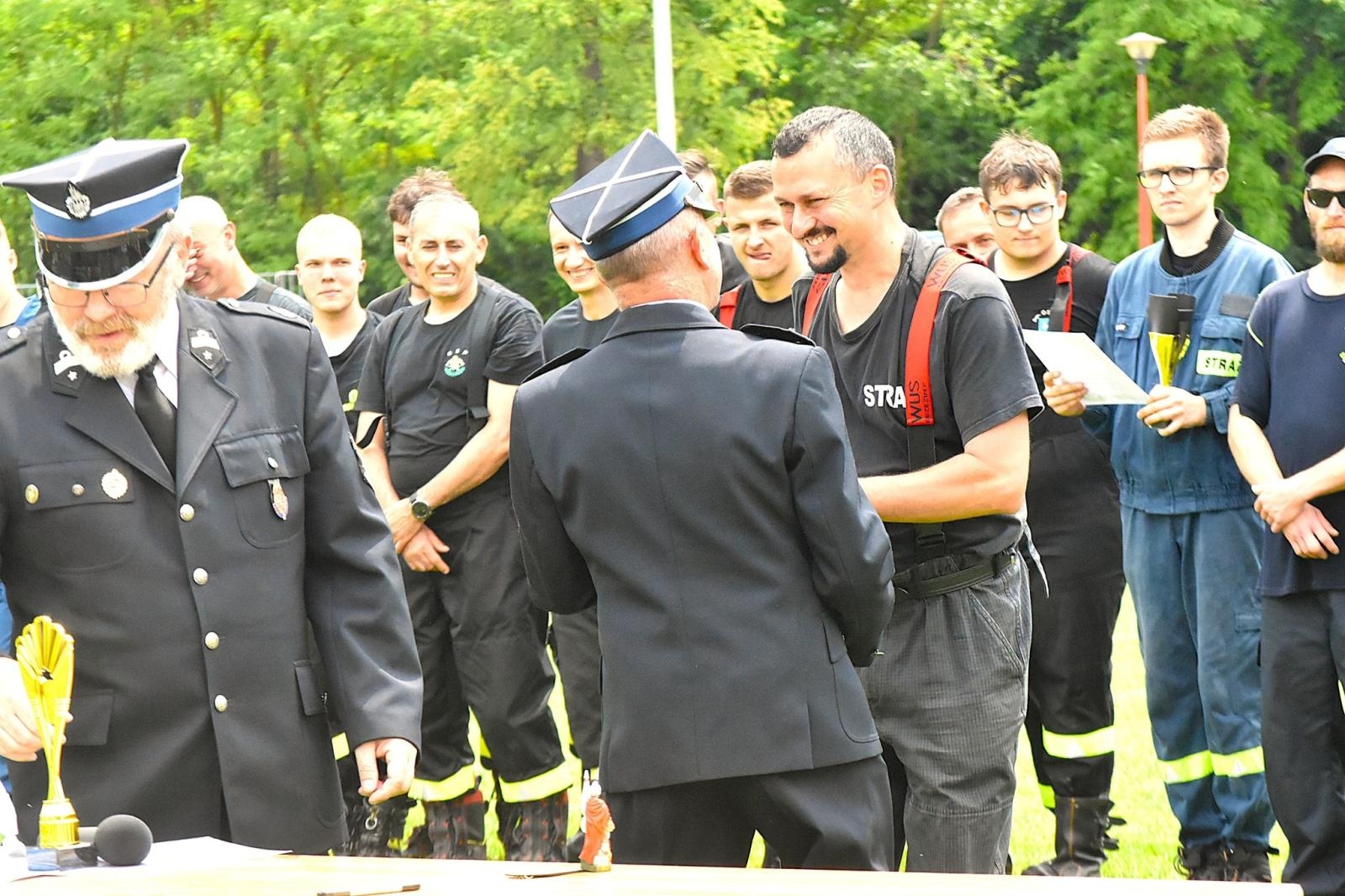 Zdjęcie w galerii na portalu naszwodzislaw.com: Strażacy z Gołkowic najlepsi podczas gminnych zawodów. OSP Łaziska z najlepszymi młodzikami [FOTO] wiadomości z regionu