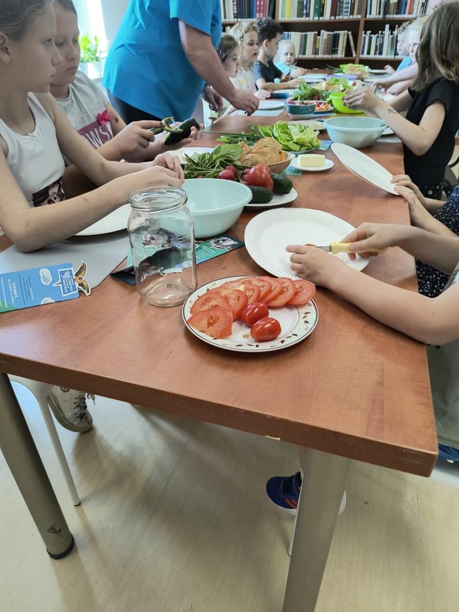 Zdjęcie w galerii na portalu naszwodzislaw.com: Europejski Tydzień Zielony w Godowie: Kompostowanie – klucz do zrównoważonej przyszłości wiadomości z regionu