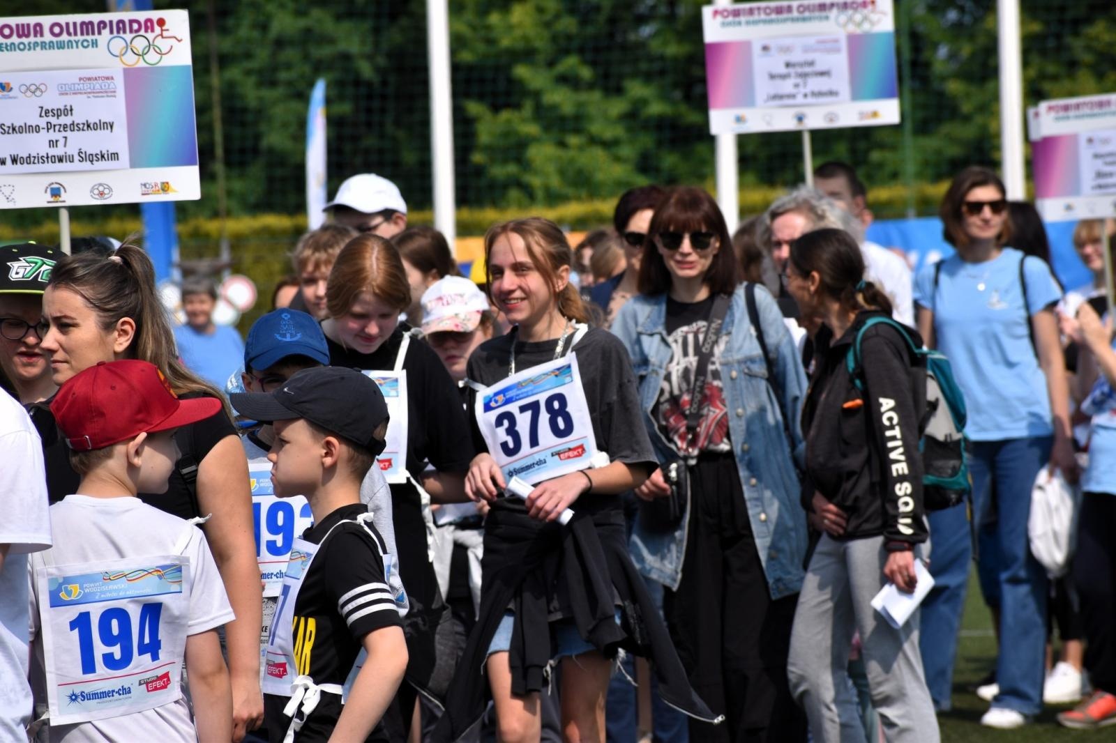 Zdjęcie w galerii na portalu naszwodzislaw.com: Sportowe zmagania, które łączą. XXI Powiatowa Olimpiada Osób z Niepełnosprawnościami [FOTO] wiadomości z regionu