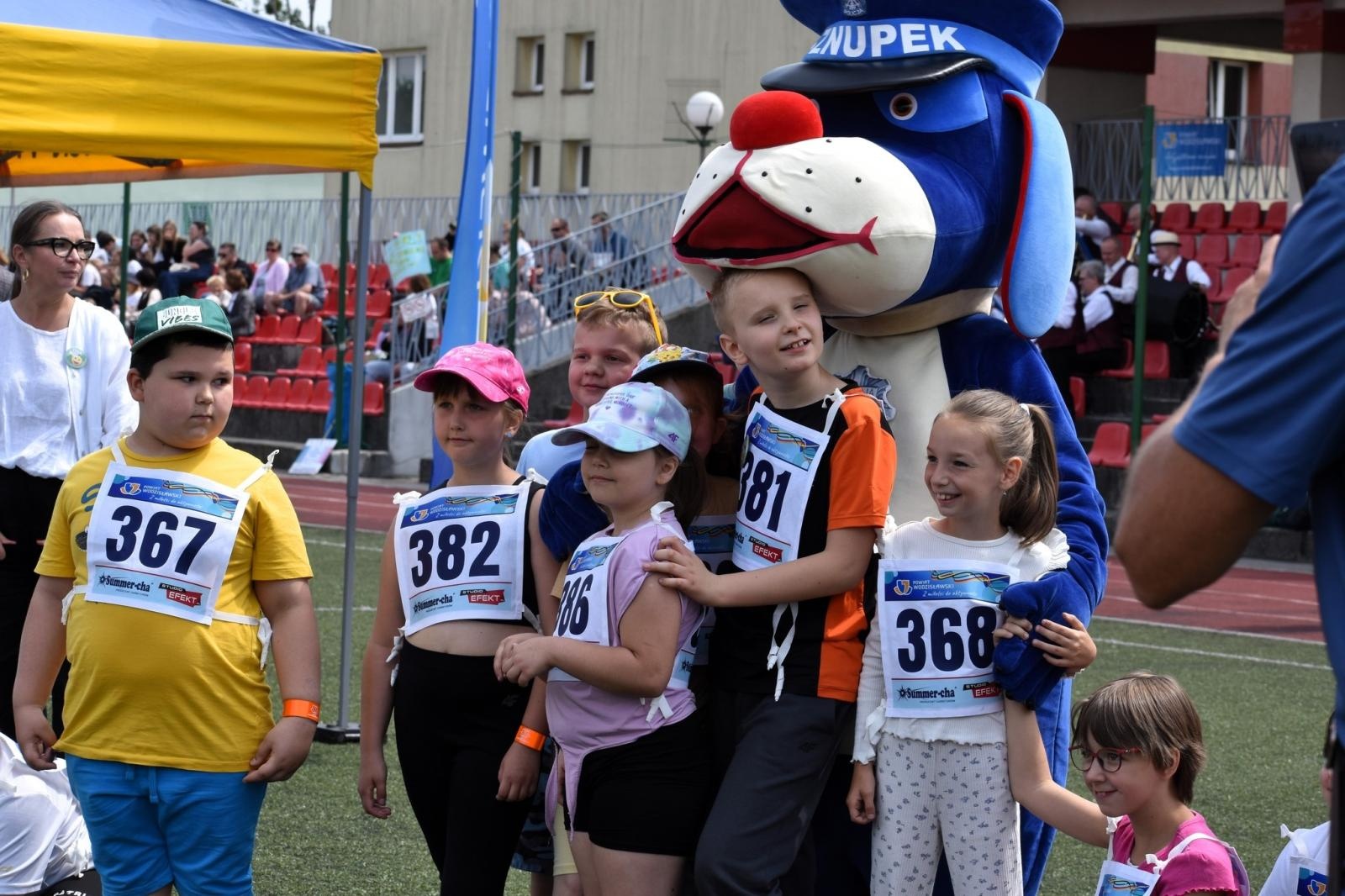 Zdjęcie w galerii na portalu naszwodzislaw.com: Sportowe zmagania, które łączą. XXI Powiatowa Olimpiada Osób z Niepełnosprawnościami [FOTO] wiadomości z regionu