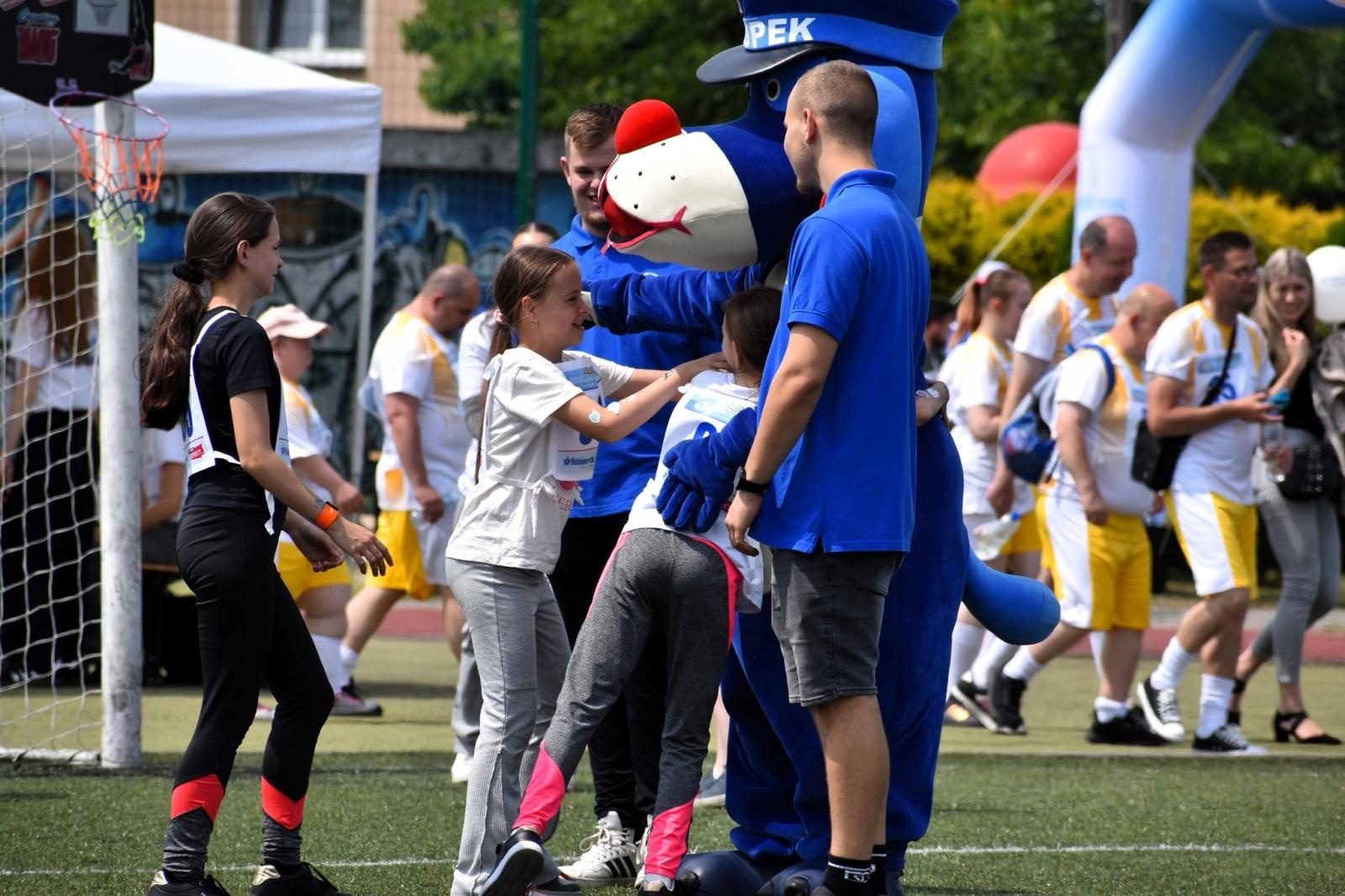 Zdjęcie w galerii na portalu naszwodzislaw.com: Sportowe zmagania, które łączą. XXI Powiatowa Olimpiada Osób z Niepełnosprawnościami [FOTO] wiadomości z regionu