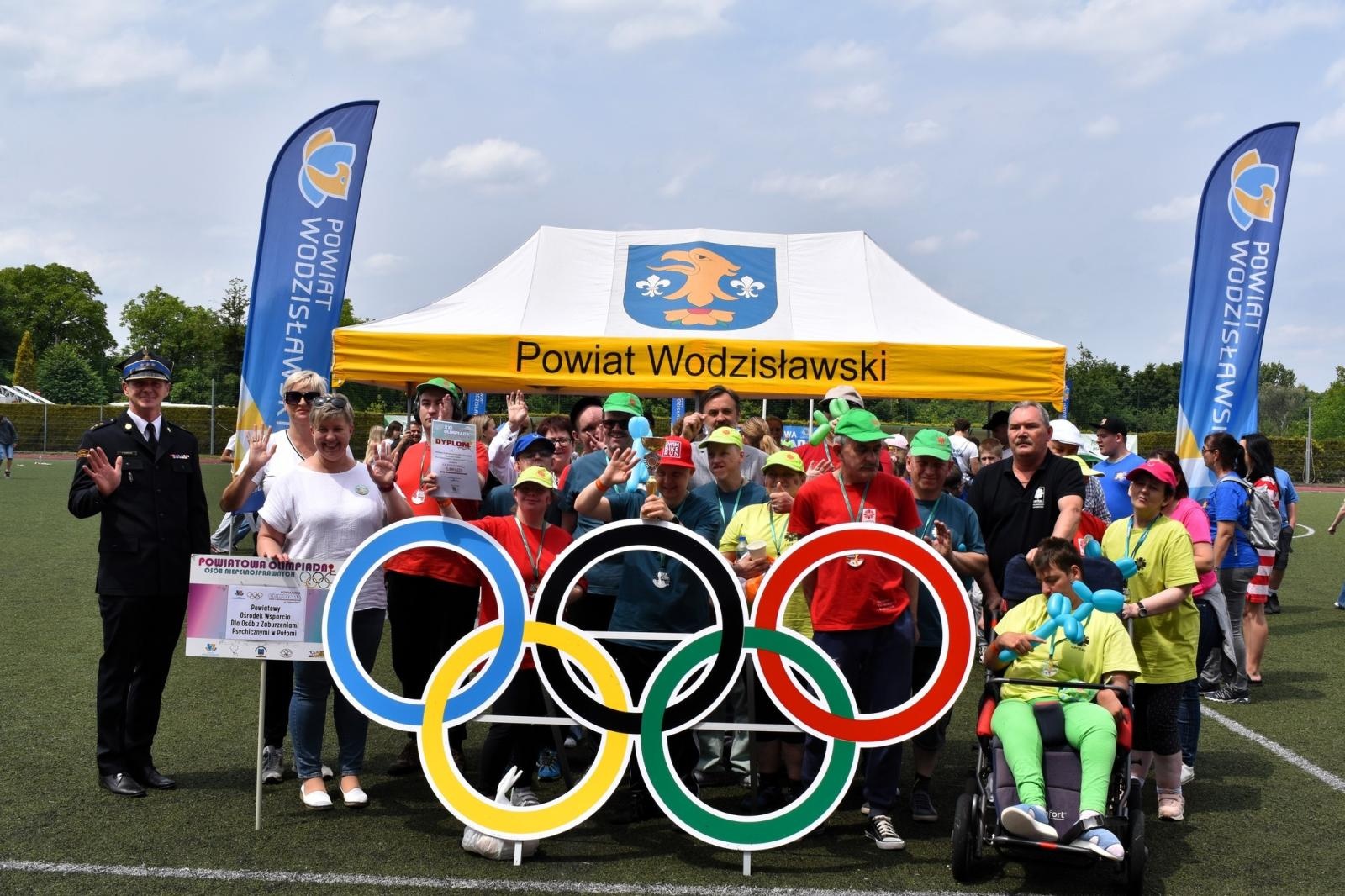 Zdjęcie w galerii na portalu naszwodzislaw.com: Sportowe zmagania, które łączą. XXI Powiatowa Olimpiada Osób z Niepełnosprawnościami [FOTO] wiadomości z regionu