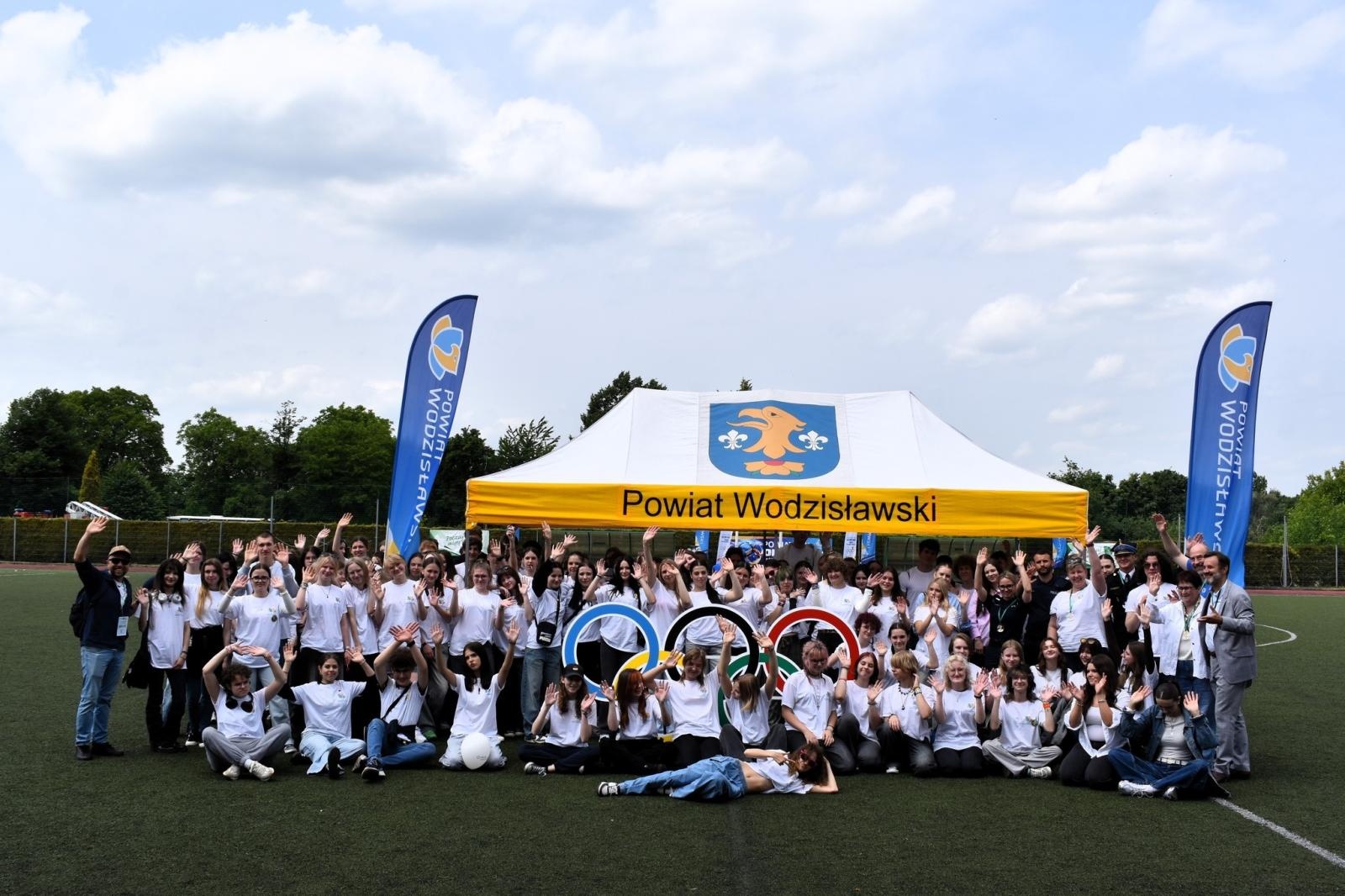 Zdjęcie w galerii na portalu naszwodzislaw.com: Sportowe zmagania, które łączą. XXI Powiatowa Olimpiada Osób z Niepełnosprawnościami [FOTO] wiadomości z regionu