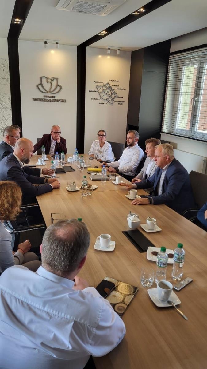 Zdjęcie w galerii na portalu naszwodzislaw.com: Na konwencie o komunikacji publicznej wiadomości z regionu