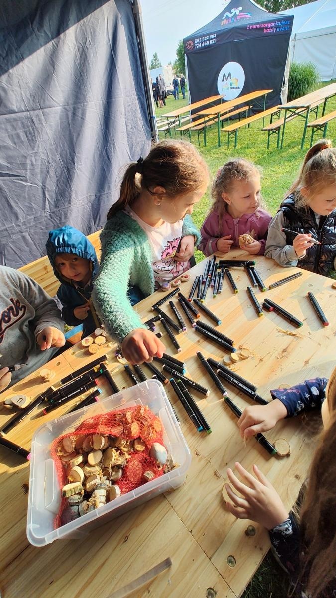 Zdjęcie w galerii na portalu naszwodzislaw.com: Festiwal Zdrowy Śląsk 2025 w Bluszczowie za nami [FOTO] wiadomości z regionu