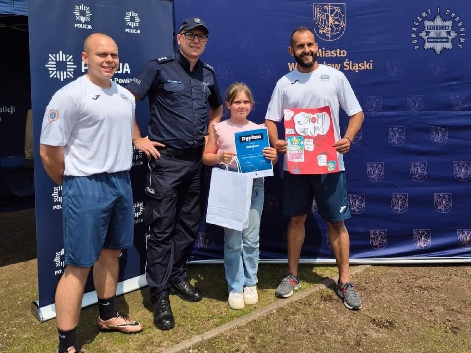 Zdjęcie w galerii na portalu naszwodzislaw.com: Kampania profilaktyczna Z głową w sieci podsumowana wiadomości z regionu