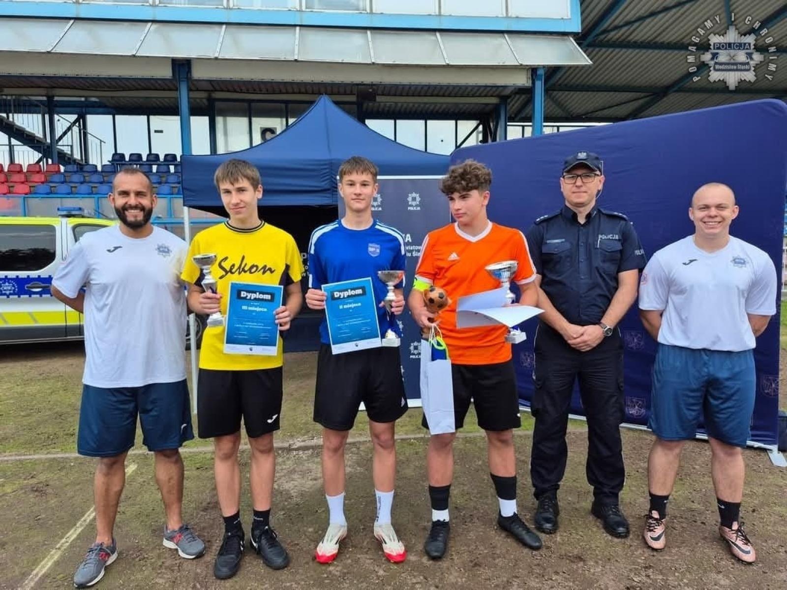 Zdjęcie w galerii na portalu naszwodzislaw.com: Kampania profilaktyczna Z głową w sieci podsumowana wiadomości z regionu