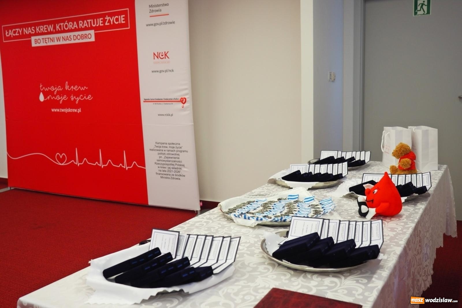 Zdjęcie w galerii na portalu naszwodzislaw.com: Kropla odwagi, litry nadziei. Krwiodawcy z regionu uhonorowani przez Ministra Zdrowia wiadomości z regionu