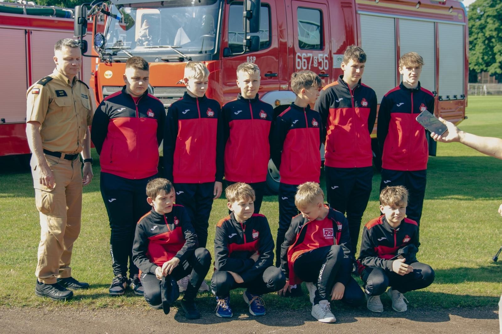 Zdjęcie w galerii na portalu naszwodzislaw.com: Miejsko-gminne zawody sportowo-pożarnicze za nami [FOTO] wiadomości z regionu