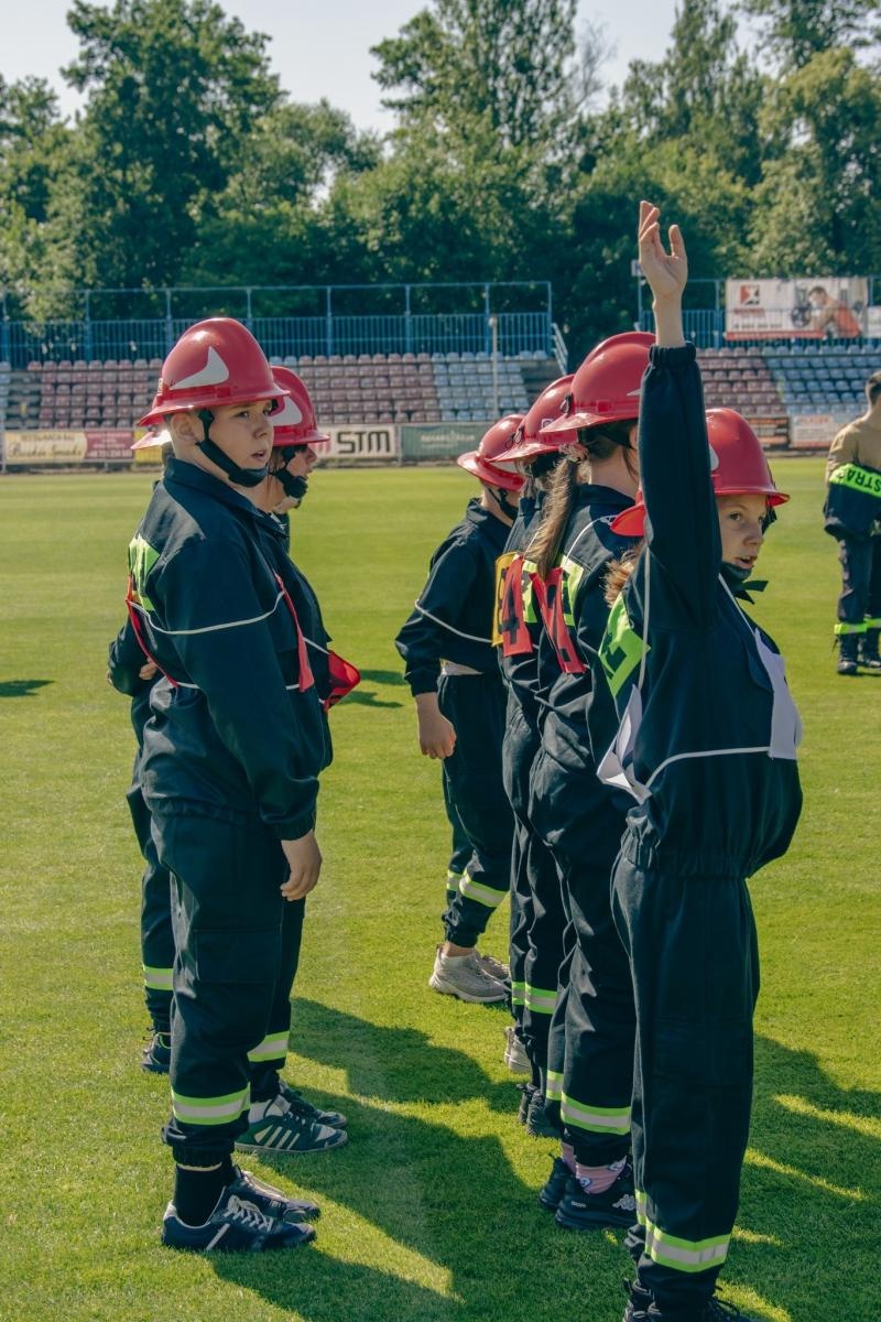 Zdjęcie w galerii na portalu naszwodzislaw.com: Miejsko-gminne zawody sportowo-pożarnicze za nami [FOTO] wiadomości z regionu
