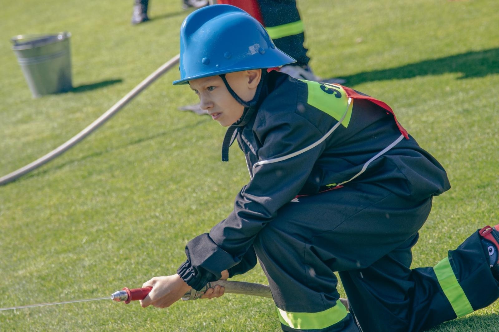 Zdjęcie w galerii na portalu naszwodzislaw.com: Miejsko-gminne zawody sportowo-pożarnicze za nami [FOTO] wiadomości z regionu