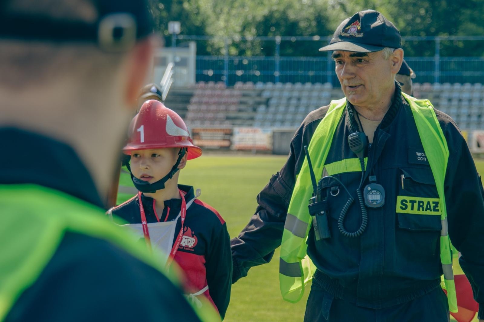 Zdjęcie w galerii na portalu naszwodzislaw.com: Miejsko-gminne zawody sportowo-pożarnicze za nami [FOTO] wiadomości z regionu