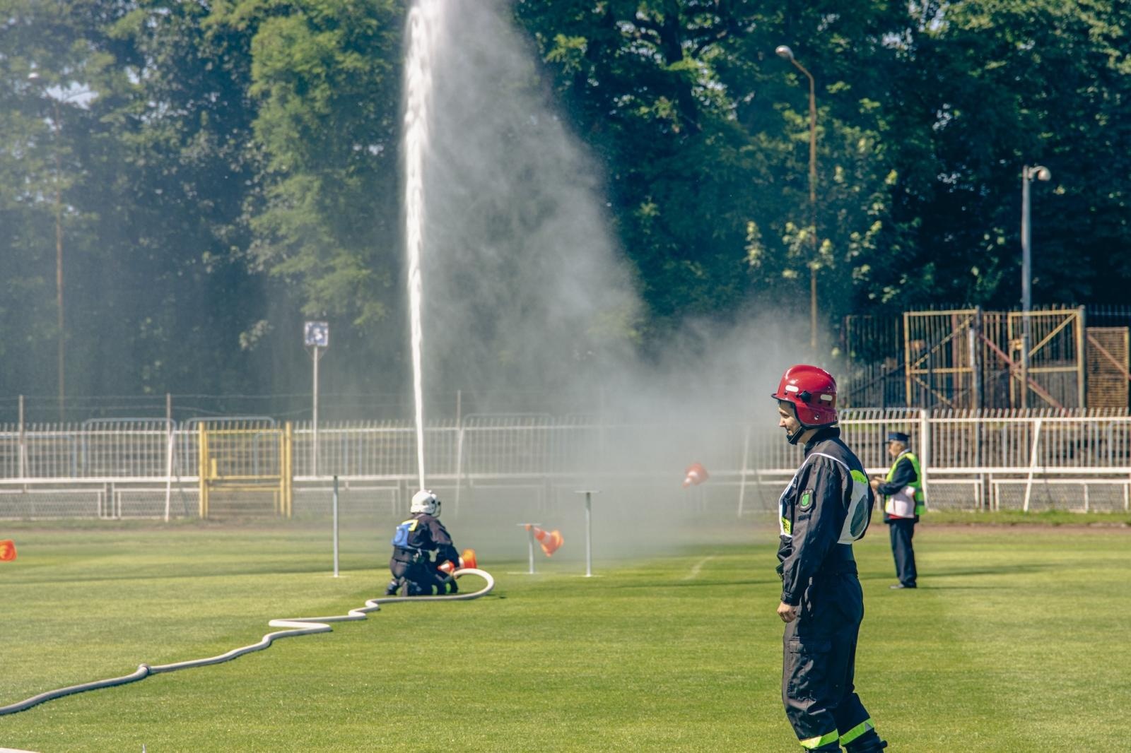 Zdjęcie w galerii na portalu naszwodzislaw.com: Miejsko-gminne zawody sportowo-pożarnicze za nami [FOTO] wiadomości z regionu