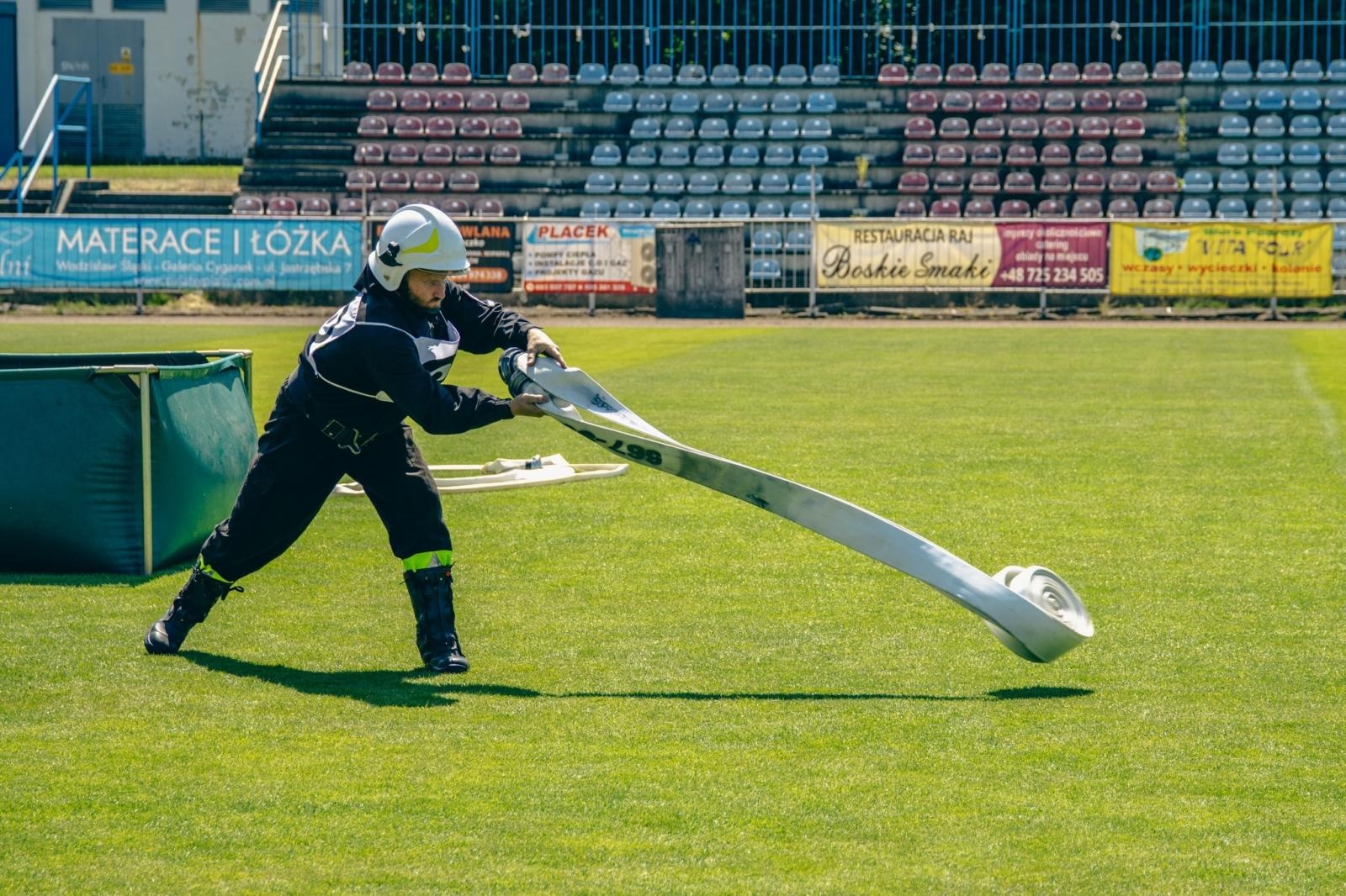 Zdjęcie w galerii na portalu naszwodzislaw.com: Miejsko-gminne zawody sportowo-pożarnicze za nami [FOTO] wiadomości z regionu