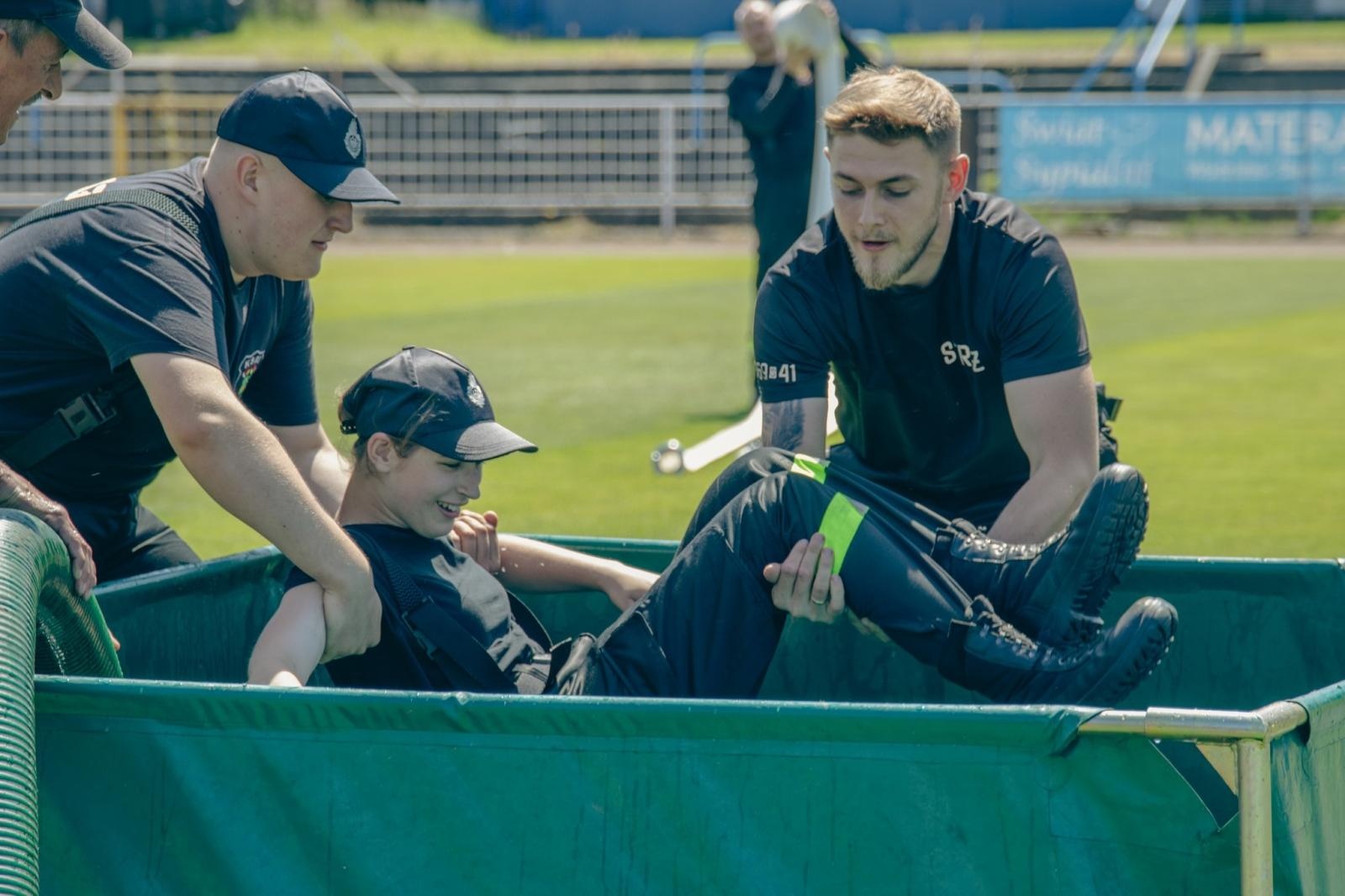 Zdjęcie w galerii na portalu naszwodzislaw.com: Miejsko-gminne zawody sportowo-pożarnicze za nami [FOTO] wiadomości z regionu
