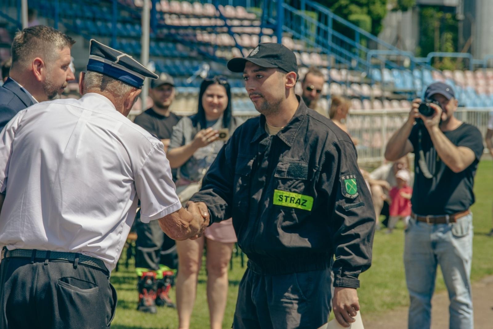 Zdjęcie w galerii na portalu naszwodzislaw.com: Miejsko-gminne zawody sportowo-pożarnicze za nami [FOTO] wiadomości z regionu