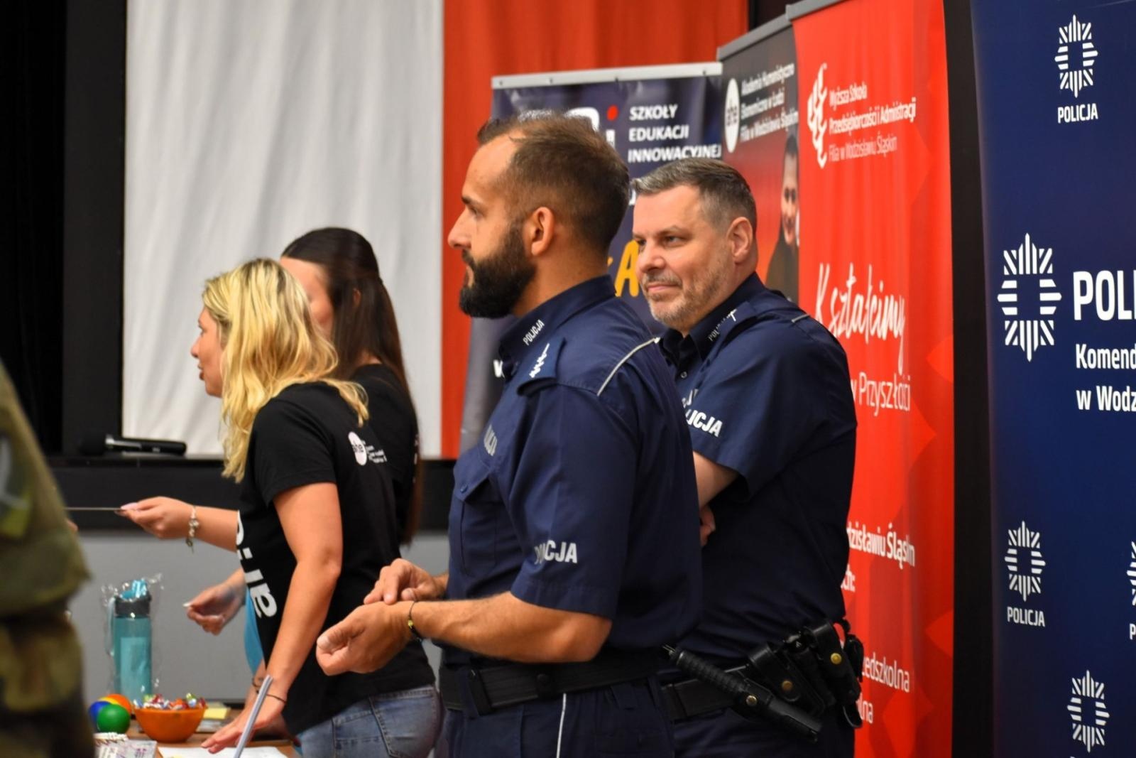 Zdjęcie w galerii na portalu naszwodzislaw.com: IX Wakacyjny Kiermasz Pracy w Wodzisławiu Śląskim – wsparcie dla młodych wiadomości z regionu