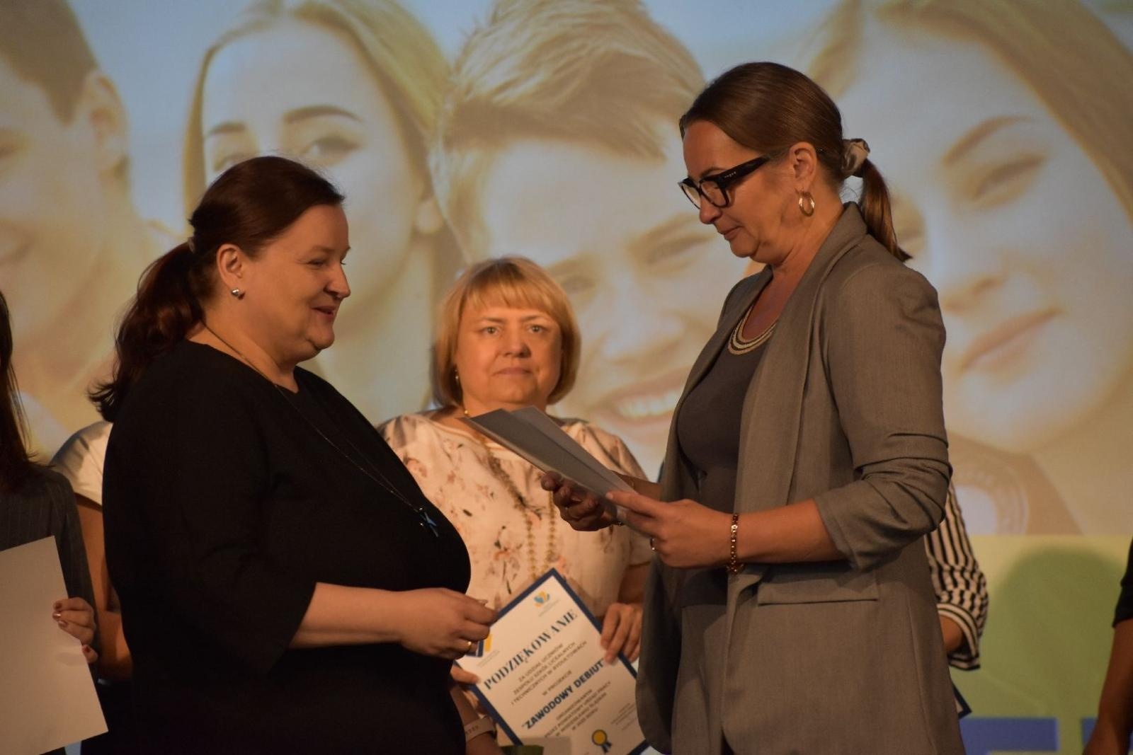 Zdjęcie w galerii na portalu naszwodzislaw.com: Trzecia edycja Zawodowych Debiutów podsumowana wiadomości z regionu