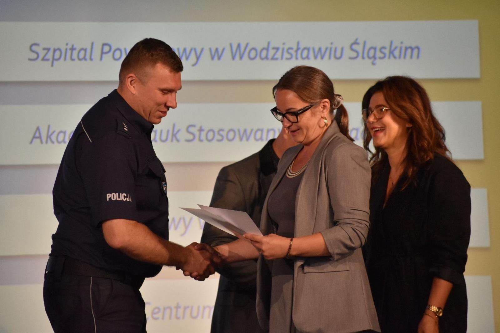 Zdjęcie w galerii na portalu naszwodzislaw.com: Trzecia edycja Zawodowych Debiutów podsumowana wiadomości z regionu