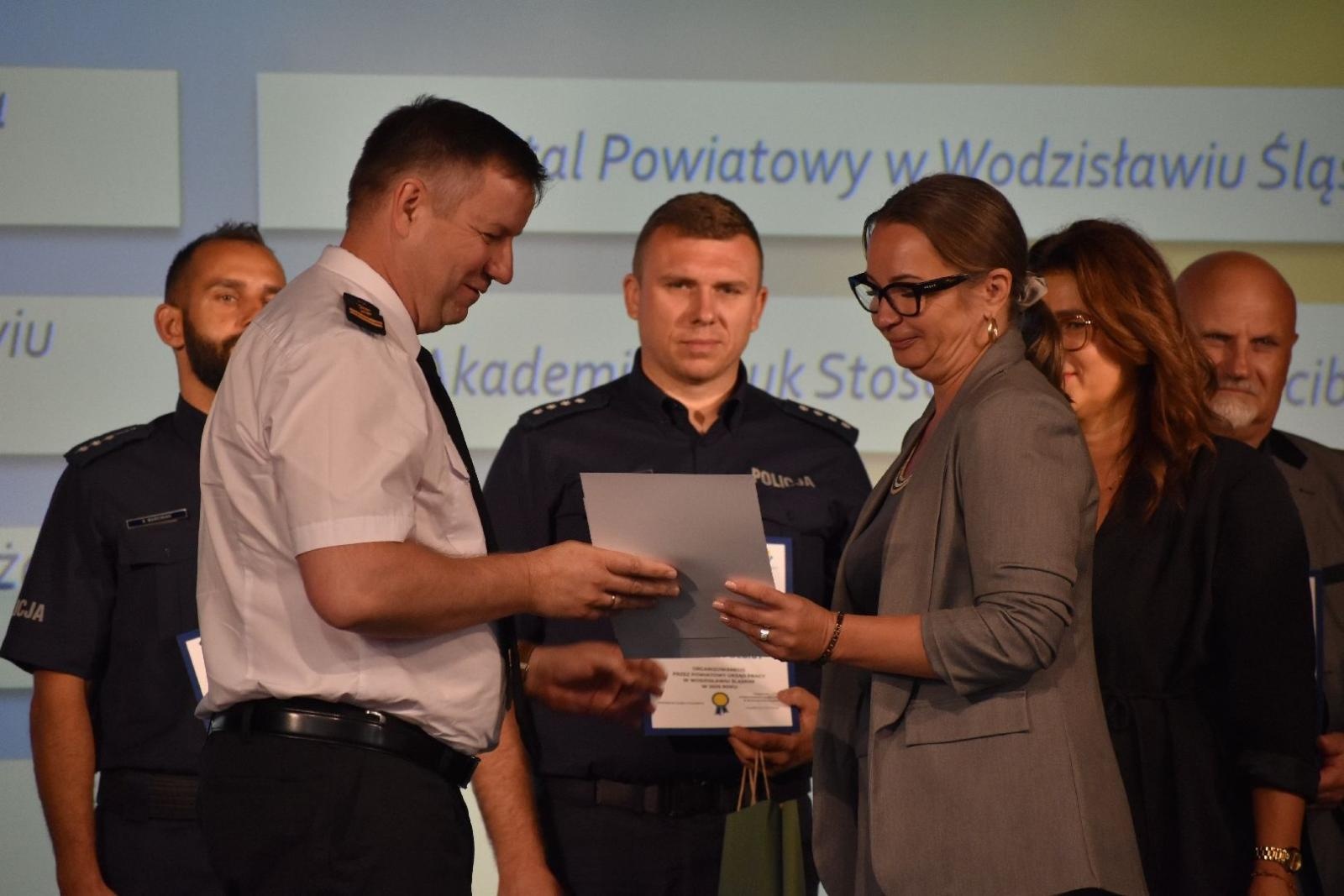 Zdjęcie w galerii na portalu naszwodzislaw.com: Trzecia edycja Zawodowych Debiutów podsumowana wiadomości z regionu