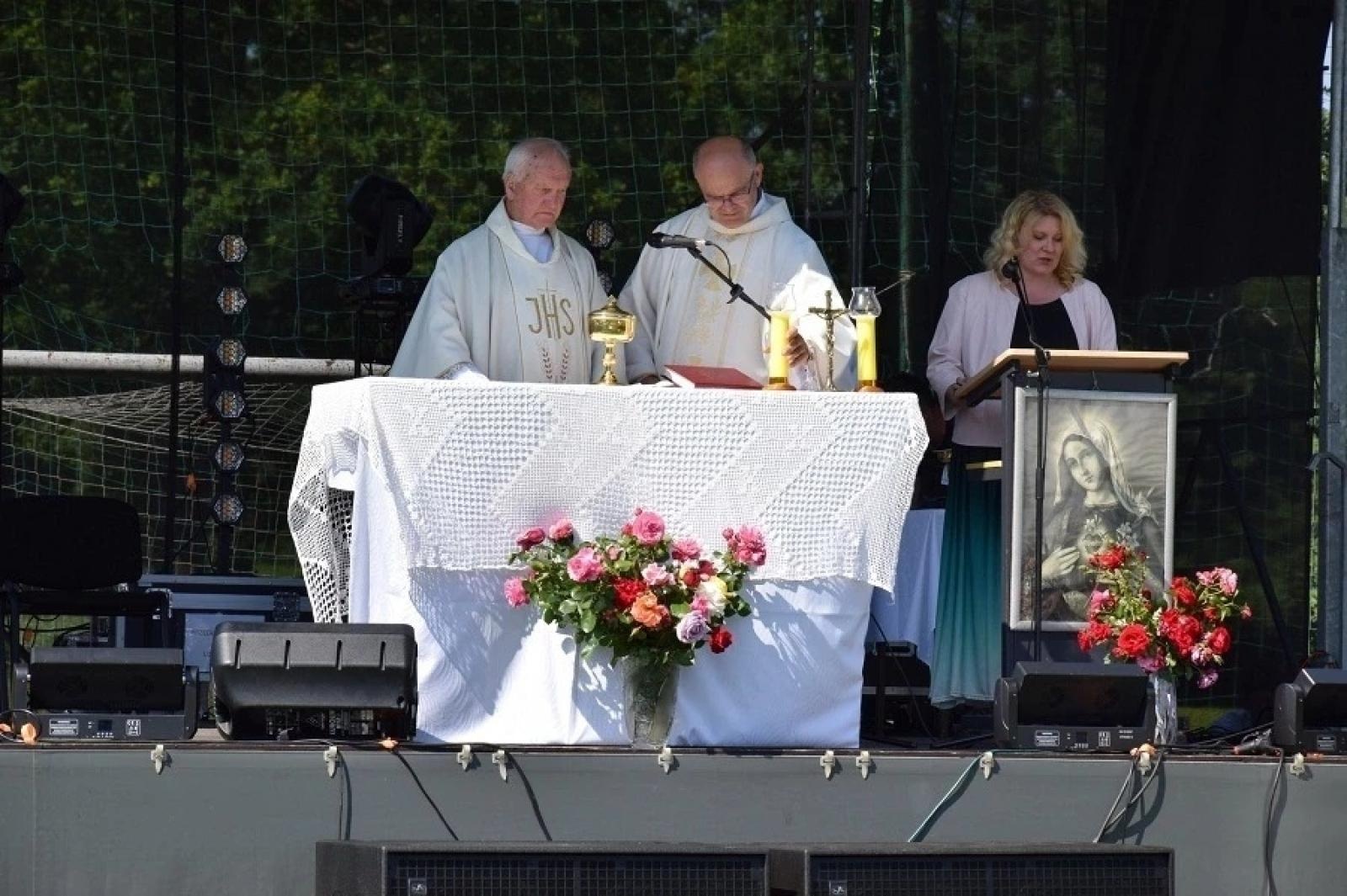Zdjęcie w galerii na portalu naszwodzislaw.com: Sołectwo Gogołowa świętowało 730-lecie [FOTO] wiadomości z regionu
